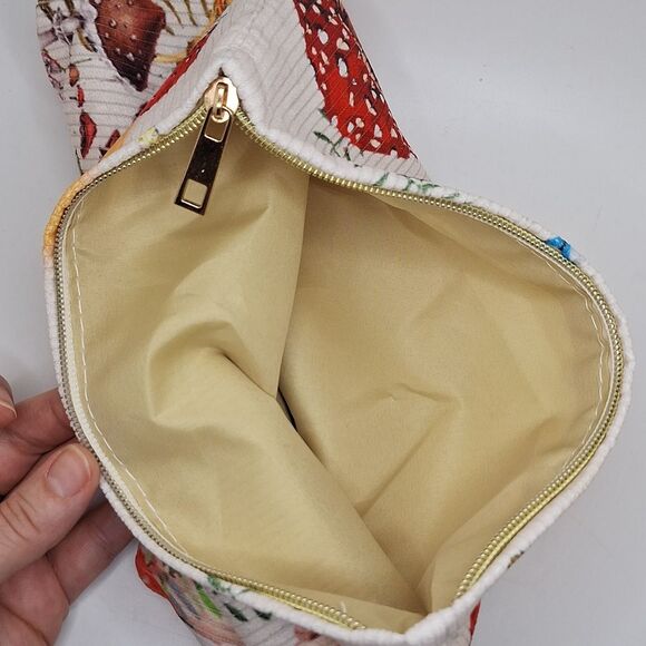 Mushroom corduroy cosmetic case makeup bag travel pouch - Picture 11 of 11